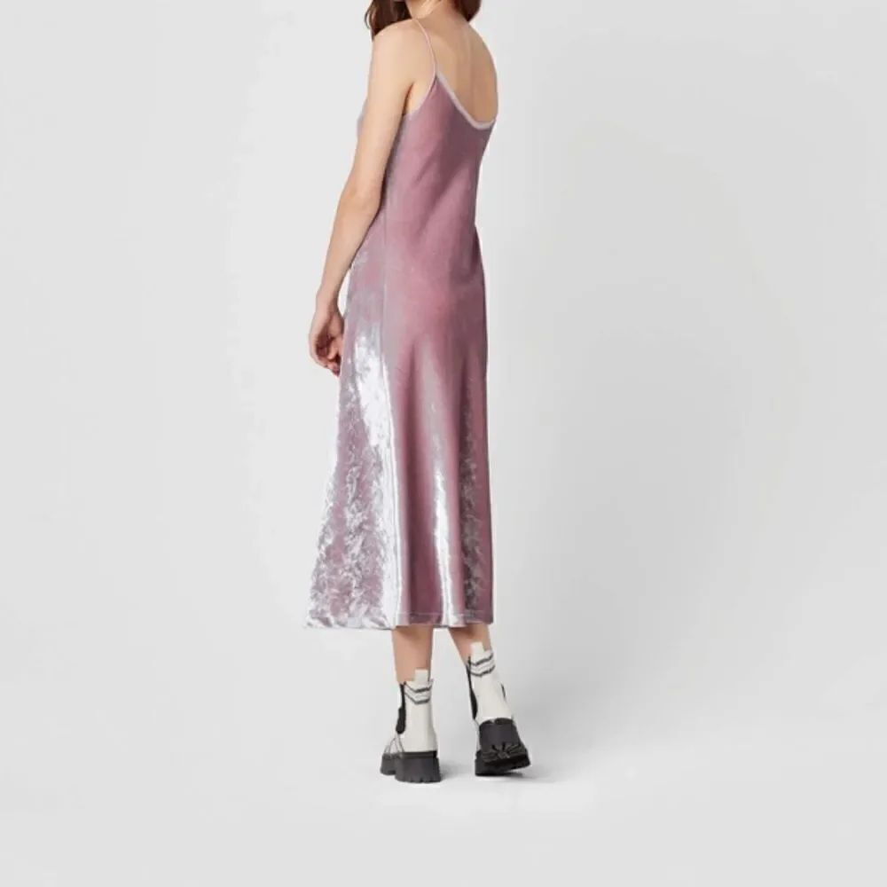 THE
BIAS SLIP DRESS  - Picture 4 of 16